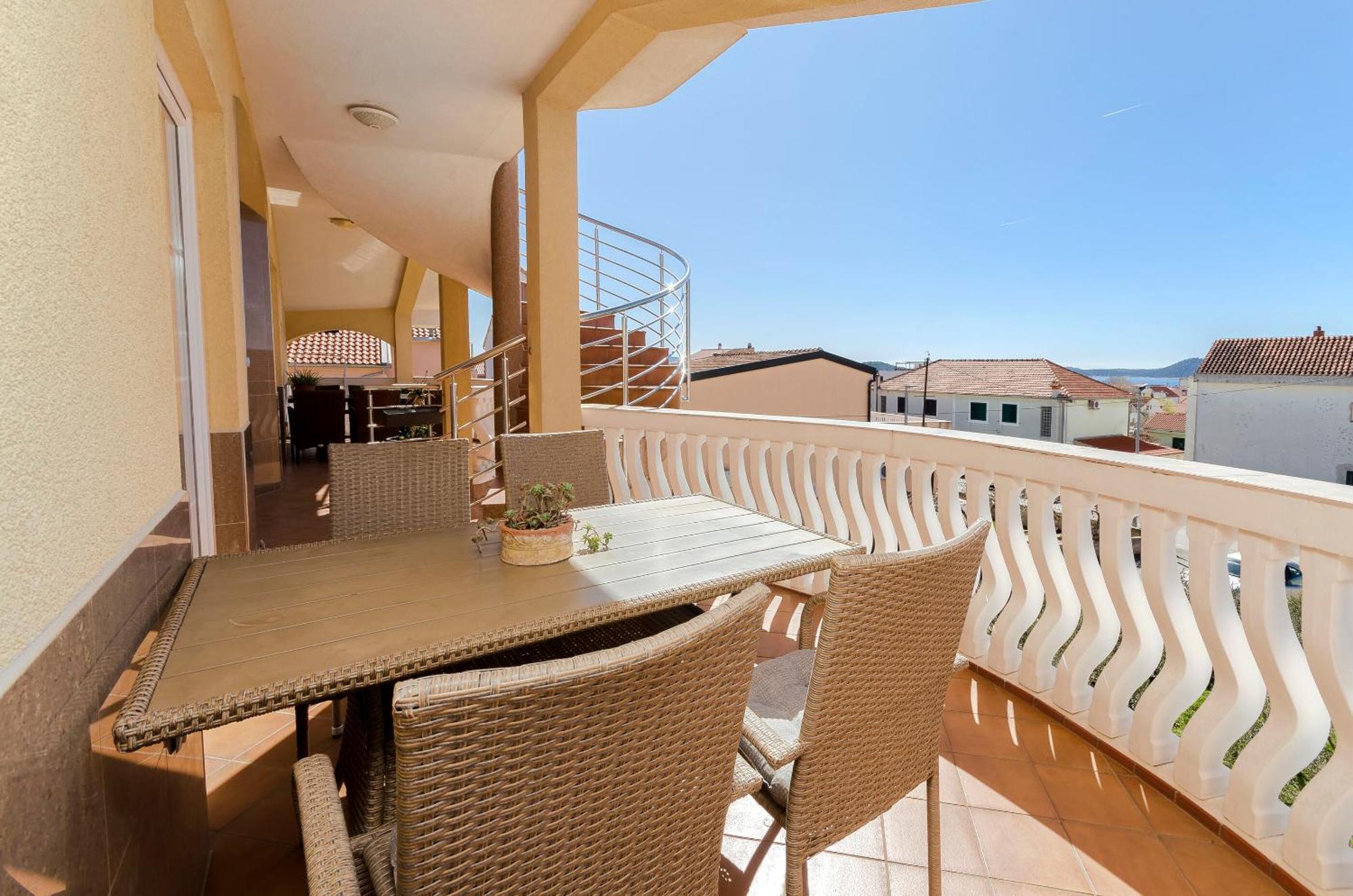 Apartment Ani Vodice Buitenkant foto